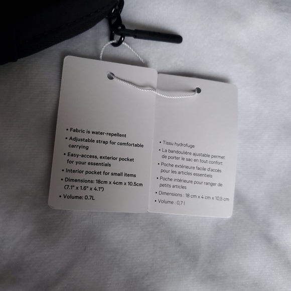 Lululemon Mini Belt Bag Black - Picture 6 of 6